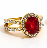 Bague avec zircon rectangulaire coloré
