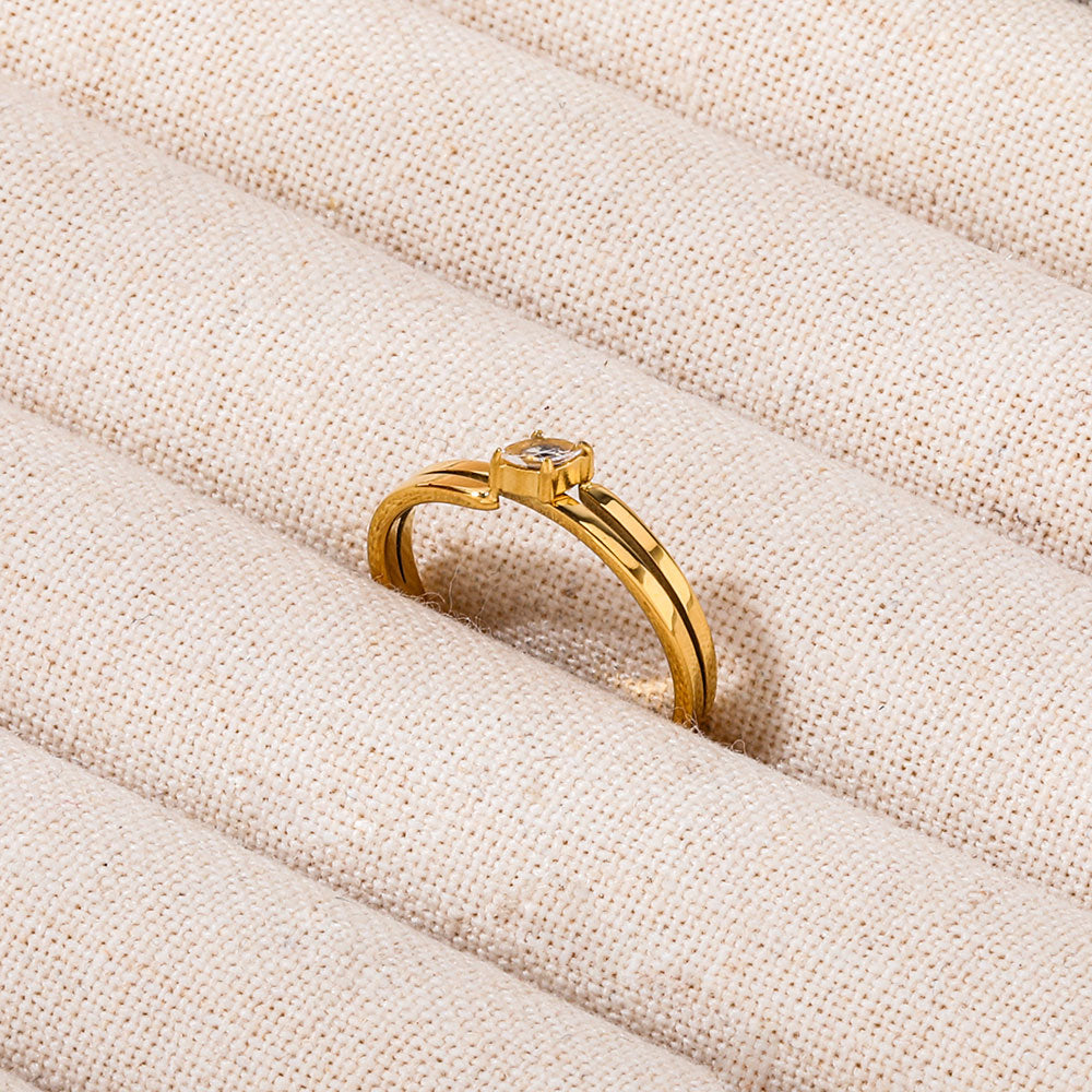 Bague avec pierre Zircon mini losange