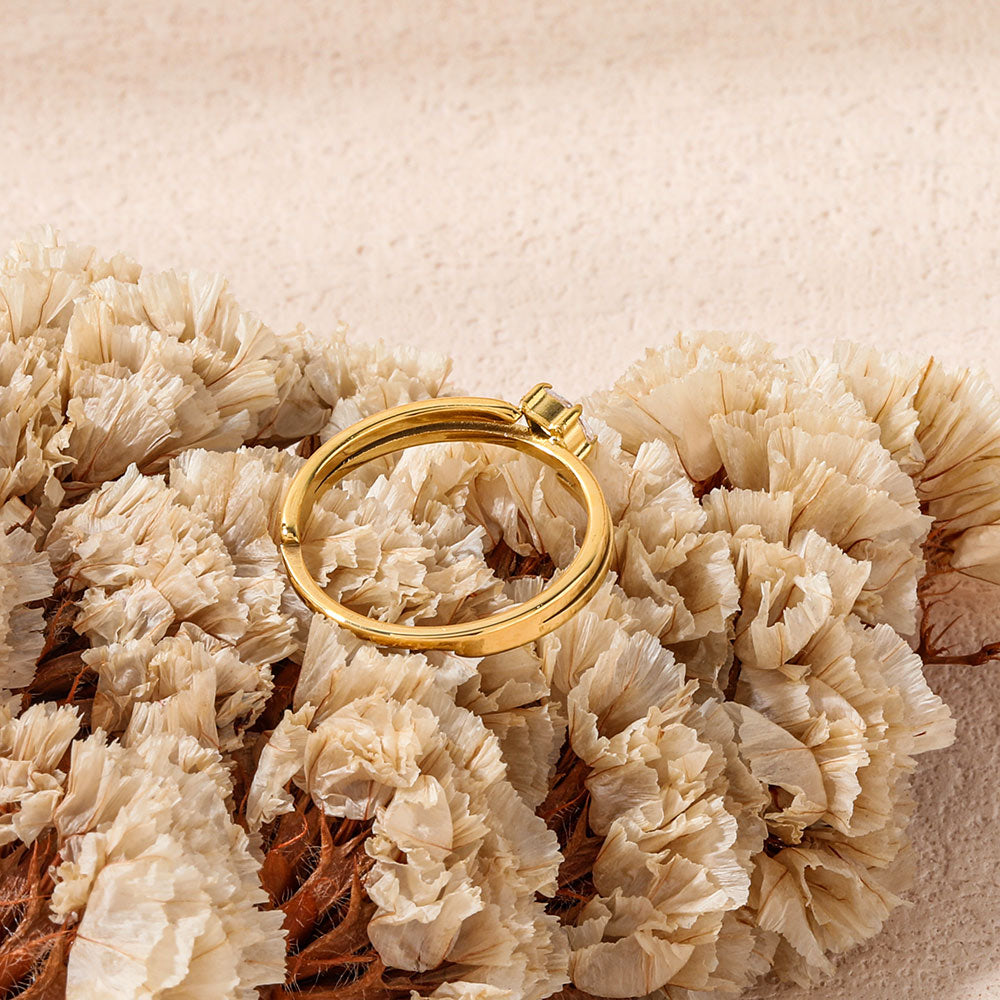 Bague avec pierre Zircon mini losange