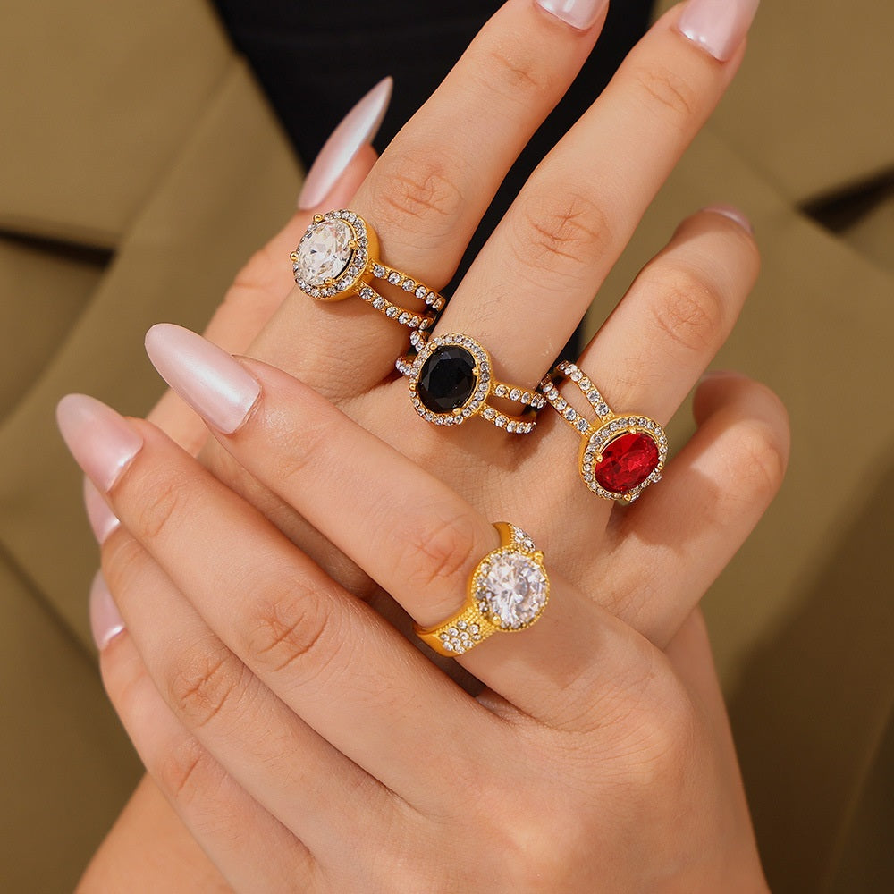 Bague avec zircon rectangulaire coloré