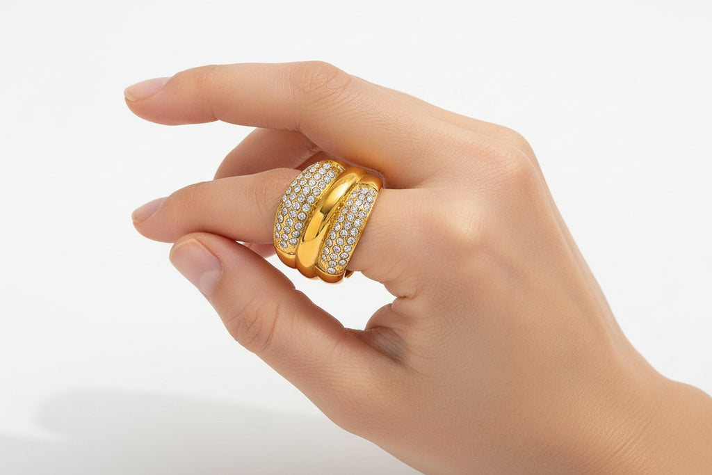 Bague en zircon délicat